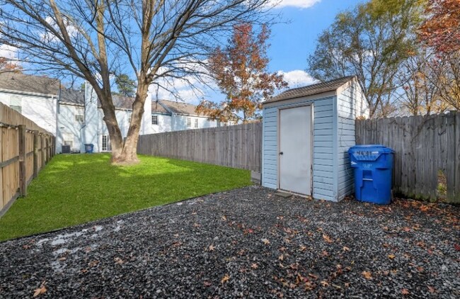 Building Photo - 4631 Stonebridge Ln