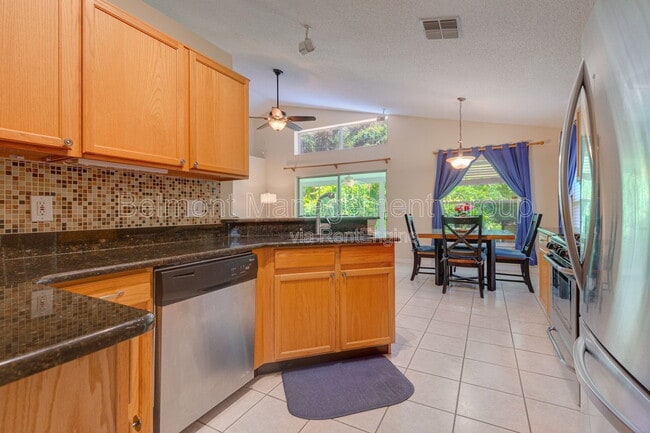 Building Photo - 1439 Sunningdale Way
