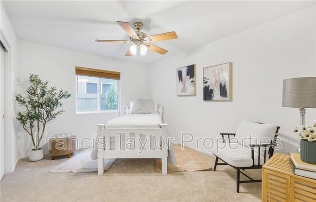 Building Photo - 33422 Scarborough Ln