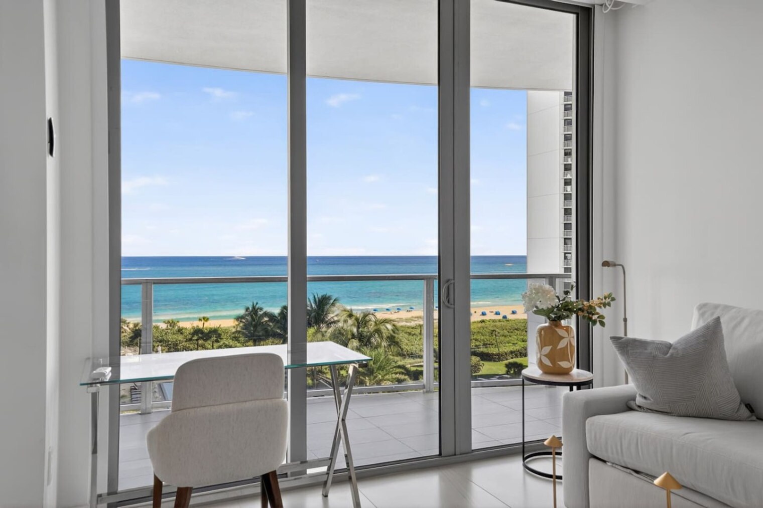 Building Photo - 3100 N Ocean Dr