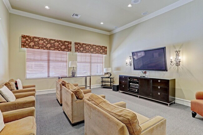 Building Photo - 6510 Emerald Dunes Dr