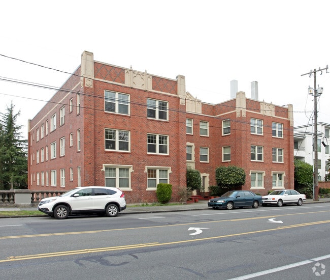 Primary Photo - 5705 Phinney Ave N