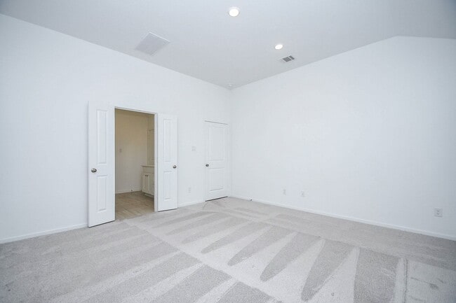 Building Photo - 6319 Seafoam Lake Dr