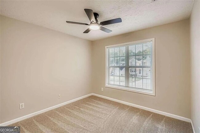 Building Photo - 1570 Twin Bridge Ln