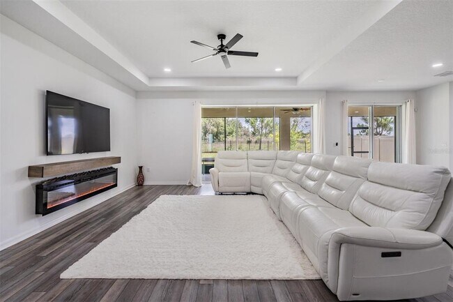 Building Photo - 9405 Ibis Grove Blvd