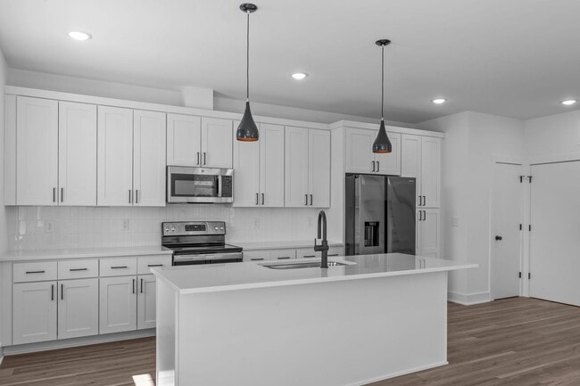 Building Photo - Luxurious Newly Built 3BD, 4BA Downtown Raleigh Townhome with Spacious Balcony and Natural Light ...