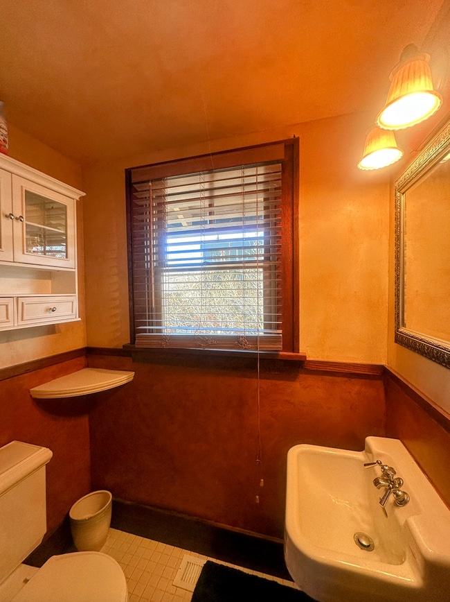 Building Photo - FURNISHED Short Term approved-Gorgeous 4 bed historic home in downtown GJ