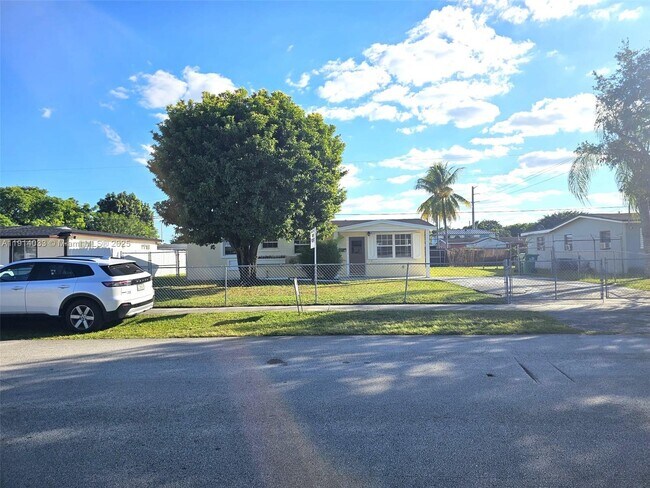 Building Photo - 10530 SW 149th St