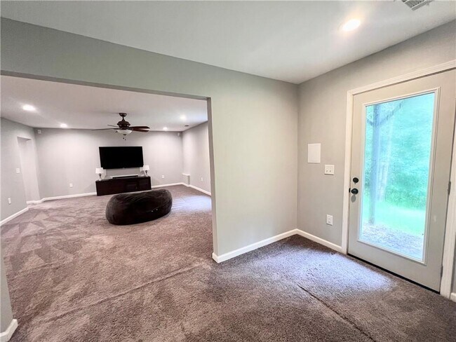 Building Photo - 1790 Alcovy River Dr