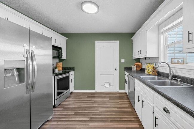 Building Photo - 3793 McAllister Dr