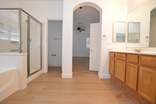 Building Photo - 2209 Silvered Bark Dr