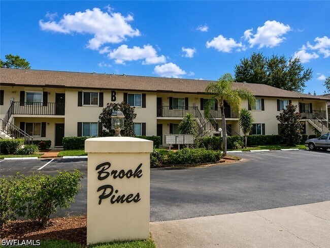 Building Photo - 5697 Rattlesnake Hammock Rd