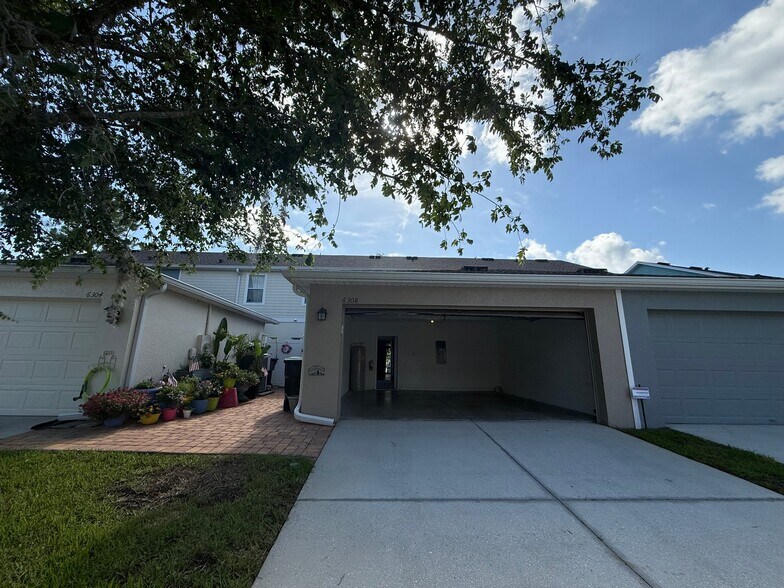 Building Photo - 6308 Lake Smith Cir