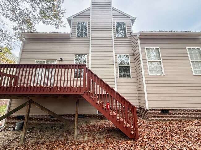 Building Photo - Classic 3 Bedroom Home In Knightdale!