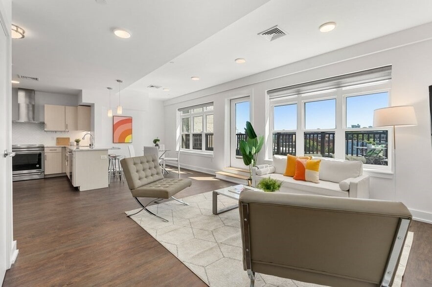 Building Photo - 24 Penniman Rd