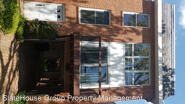 Primary Photo - 3 br, 2 bath House - 611 S Front St