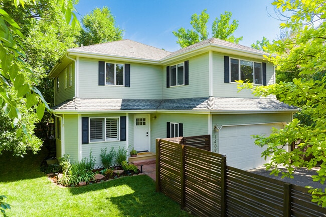 Building Photo - 1411 Quince Ave