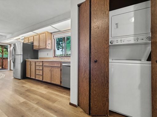 Building Photo - AVAILABLE FEBRUARY 10TH! Freshly Updated Kingsgate Home with Private Outdoor Space