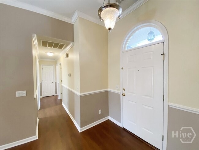 Building Photo - 197 Lewis Dr