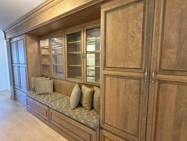 Building Photo - 1440 N Lake Shore Dr