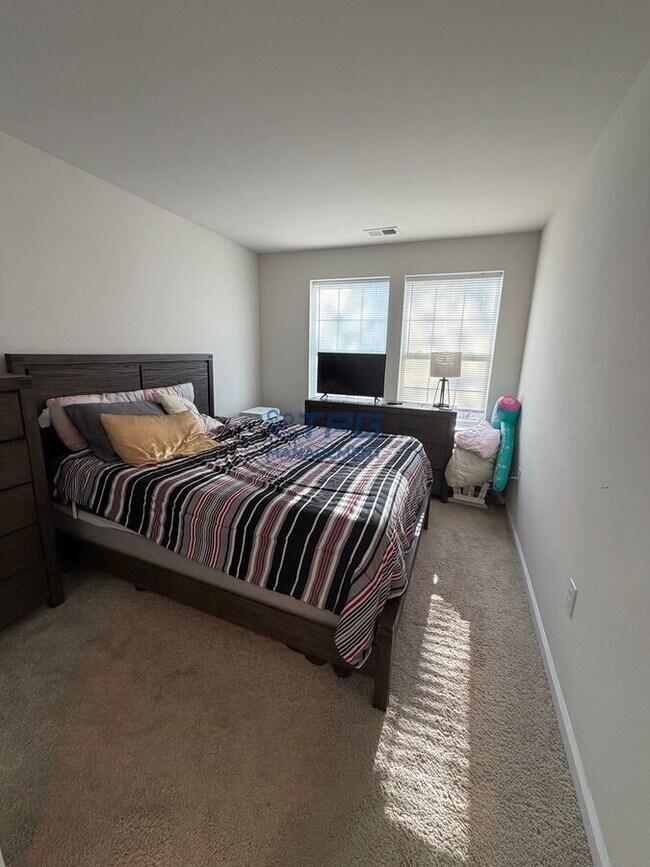 Building Photo - 55 Melanie Wy