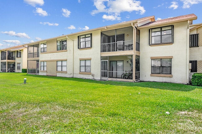 Building Photo - 13155 Chadwick Ct