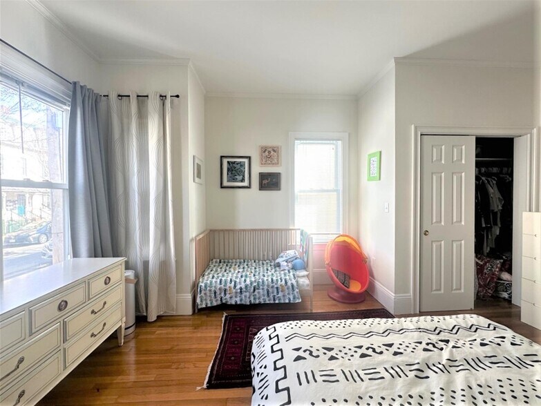 Building Photo - 20 Concord Ave