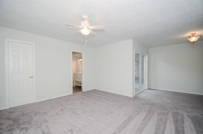 Building Photo - 13814 Lynnwood Ln
