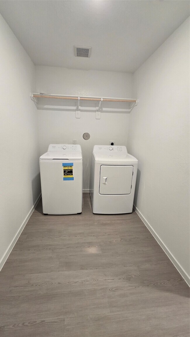 Building Photo - 27019 Turtle Vis Dr