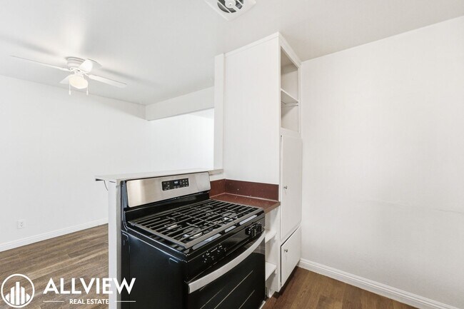 Building Photo - 3410 W Olinda Ln