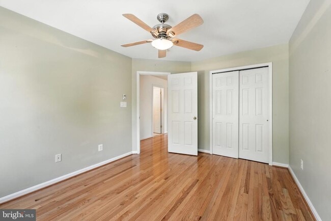 Building Photo - 3363 Beechcliff Dr