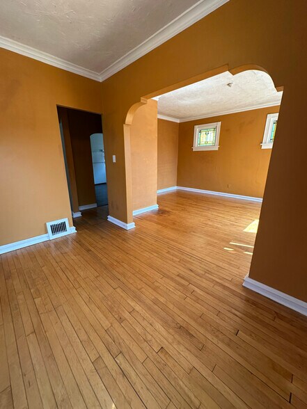 Building Photo - 2816 N Fratney St