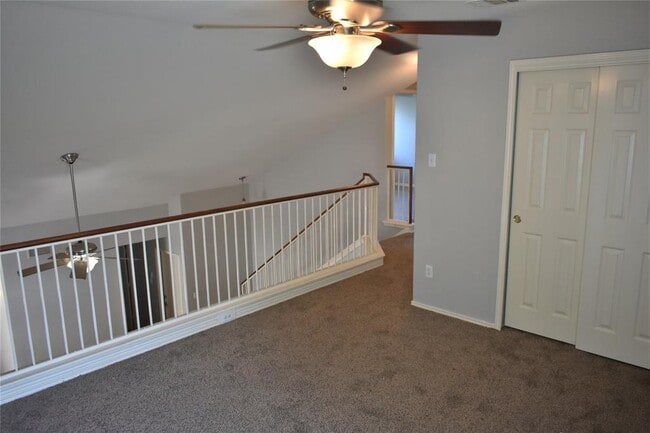 Building Photo - 504 Woodsorrel Way