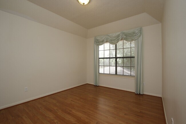 Building Photo - 13618 Shadow Falls Ct