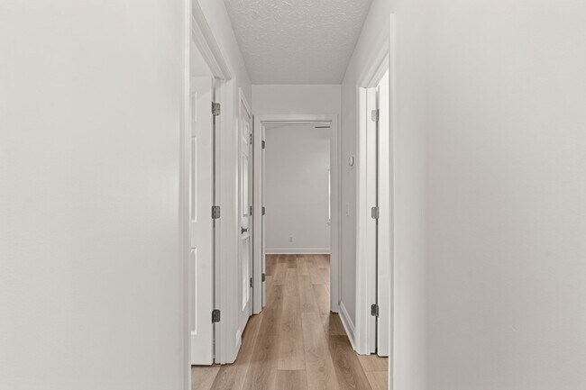 Building Photo - 505 Carrie Ln