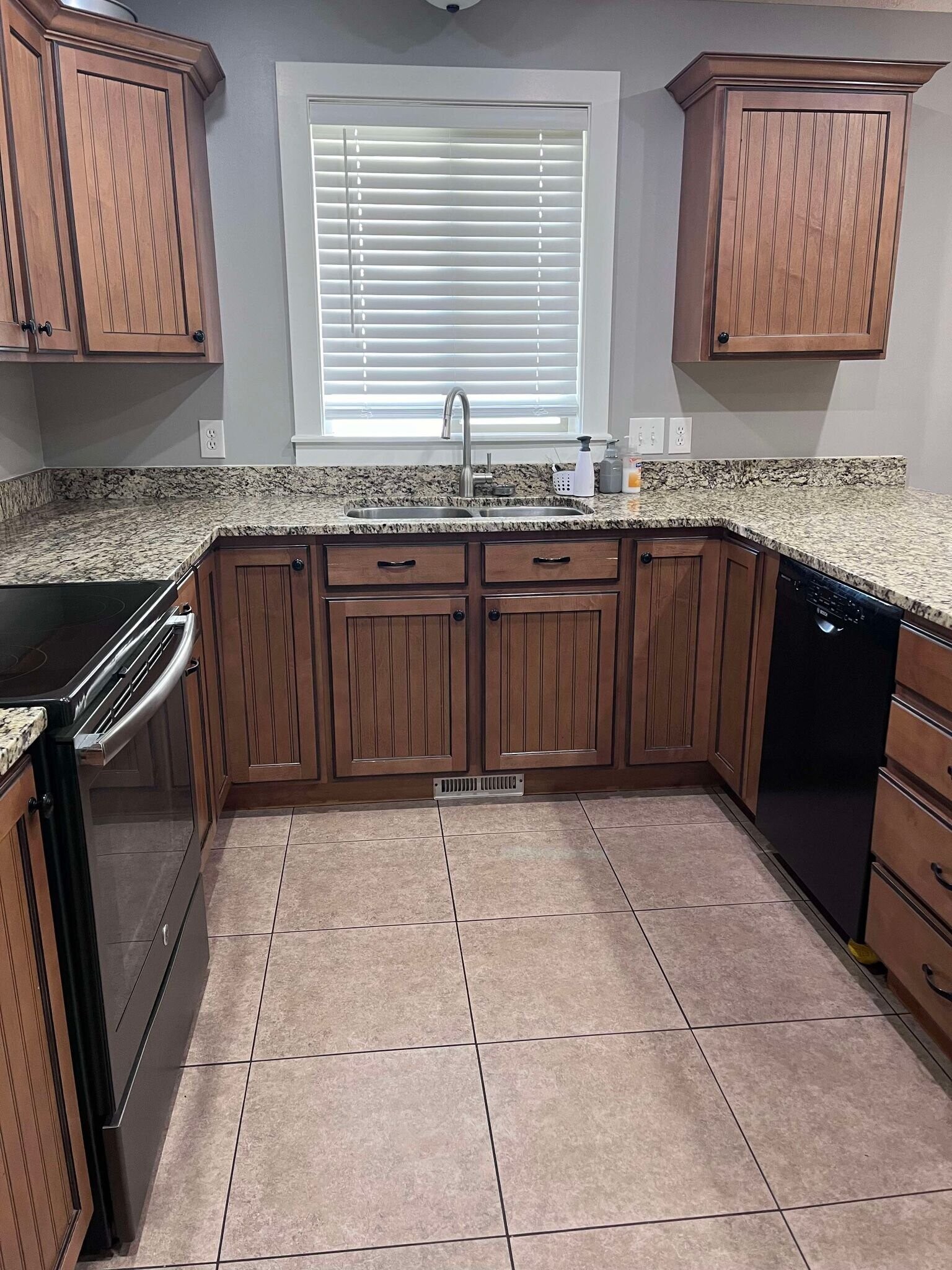 Building Photo - 639 S Appaloosa Cir
