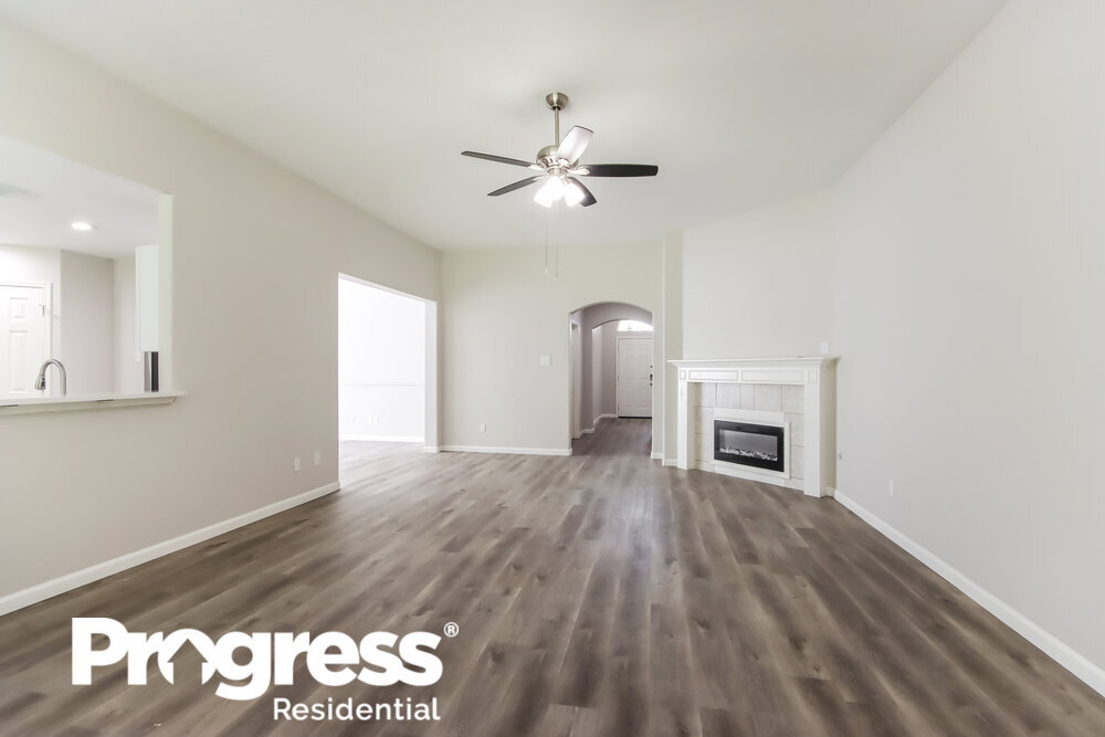 Building Photo - 910 Taylor Ridge Dr