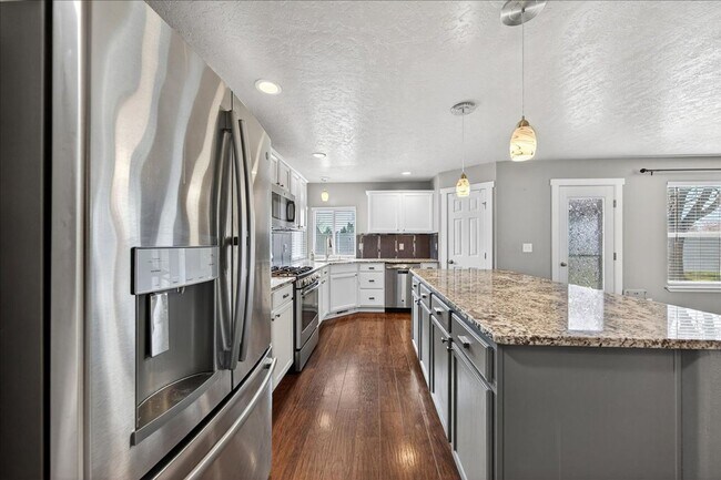 Building Photo - Beautiful NW Meridian Home with Privacy and Community Amenities