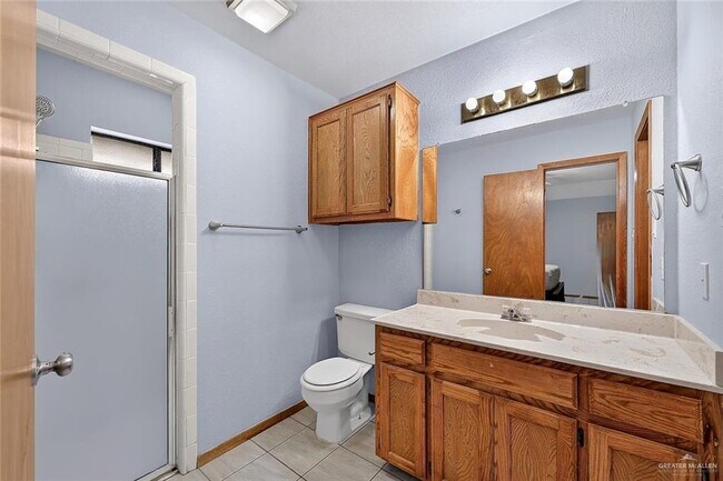 Building Photo - 1604 Avocet Ave W