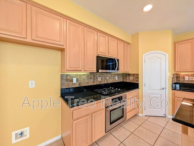 Building Photo - 1560 Gazebo Ln