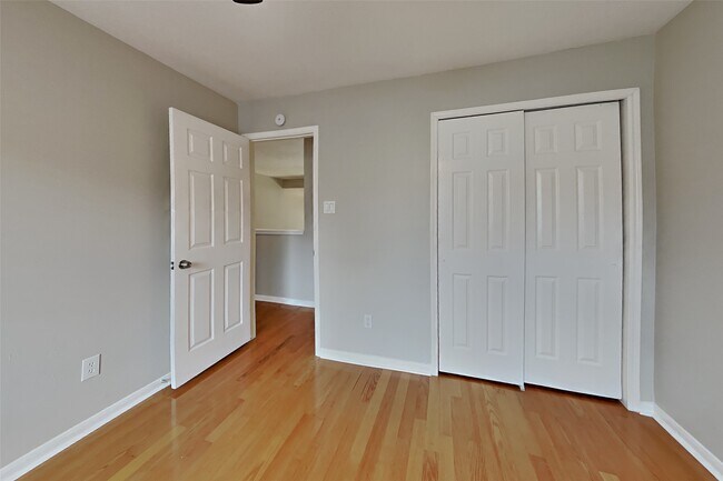 Building Photo - 3215 Broken Bough Dr