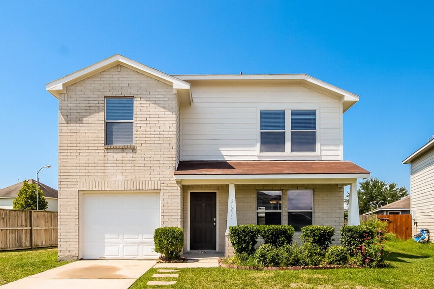 Primary Photo - 21203 Ambergris Ct