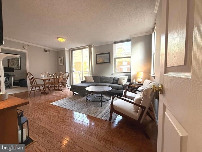 Building Photo - 3830 9th St N