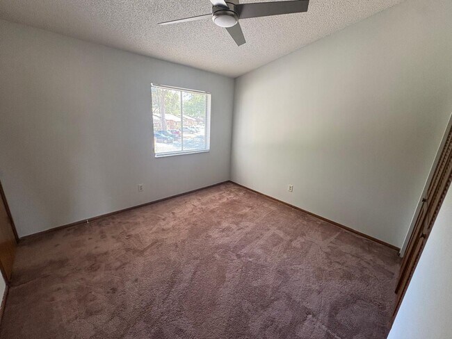 Building Photo - 1838 Foxhall Cir