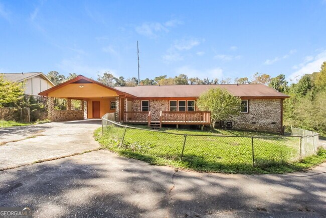 Building Photo - 4641 Flint Hill Rd SW
