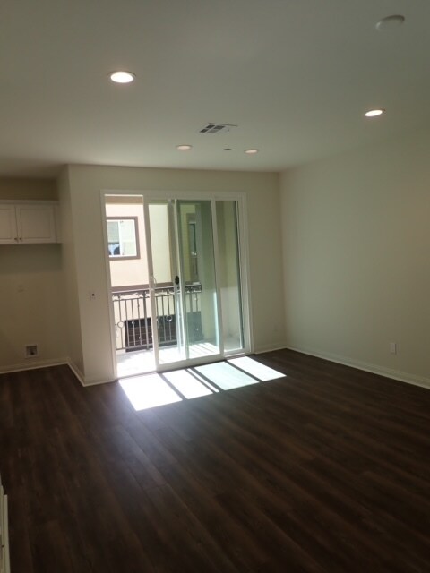 Dining area - 195 Mission Villas Rd