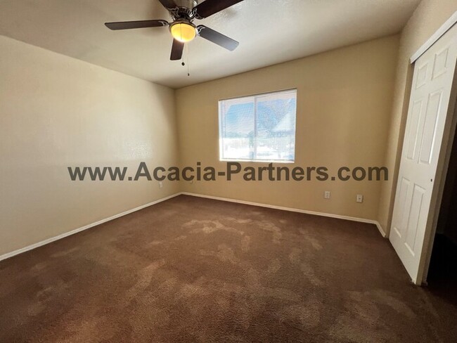 Building Photo - **Gated!!**Two Bedroom Townhome**MOVE -IN ...