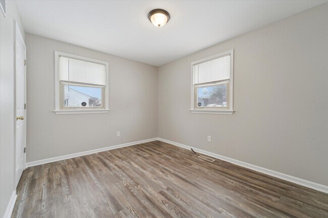 Building Photo - 3 bed 1 Bath Single family home in Valley Township