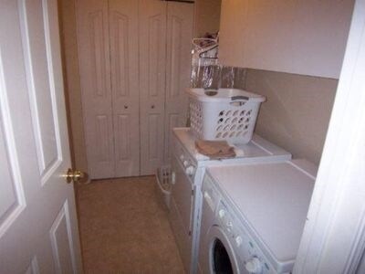 Utility room w/ washer dryer hookup - 1800 S Grant Ave