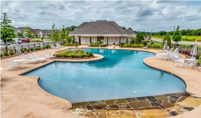 Building Photo - Available July 15, 2026